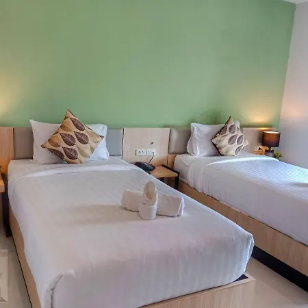 Louis' Runway View Hotel - Sha Extra Plus Nai Yang Exterior photo